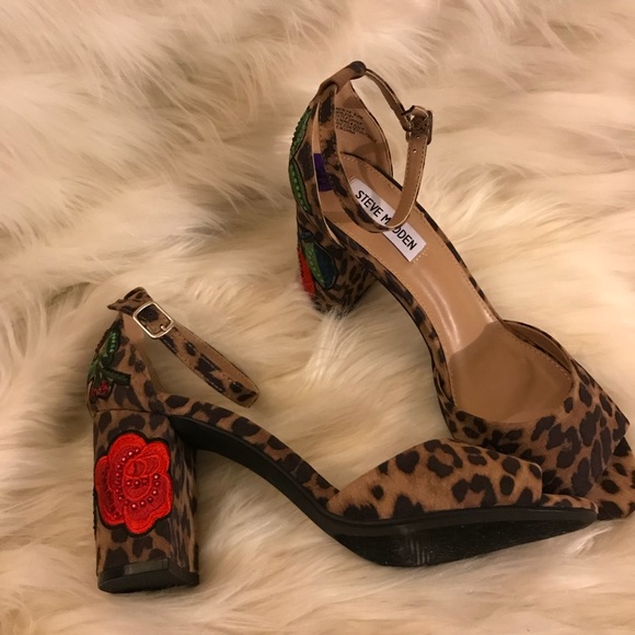 STEVE MADDEN Leopard Print Open Toe Heels - Picture 6 of 8